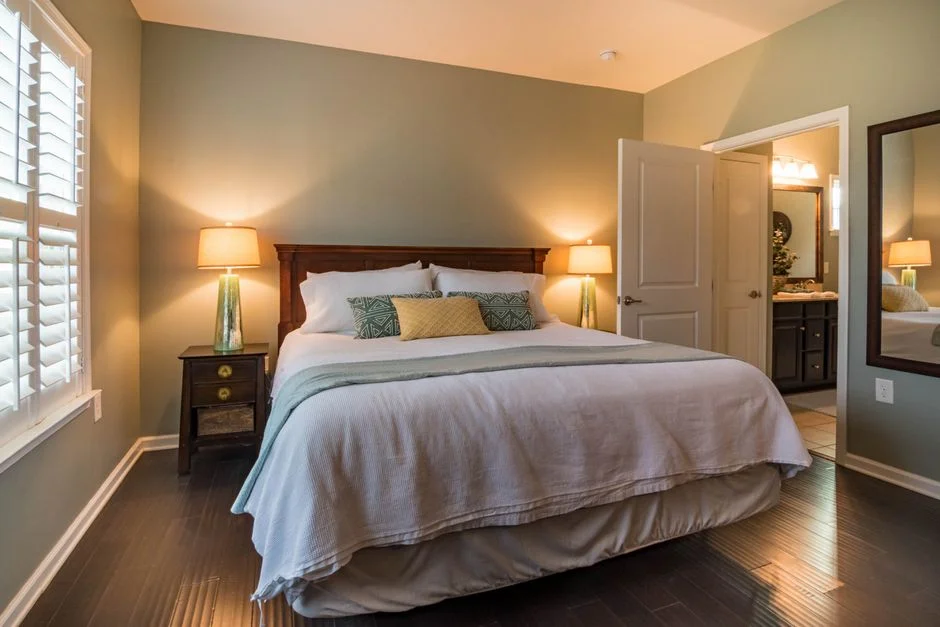 Electric Blanket vs Heated Blanket: Types Compared